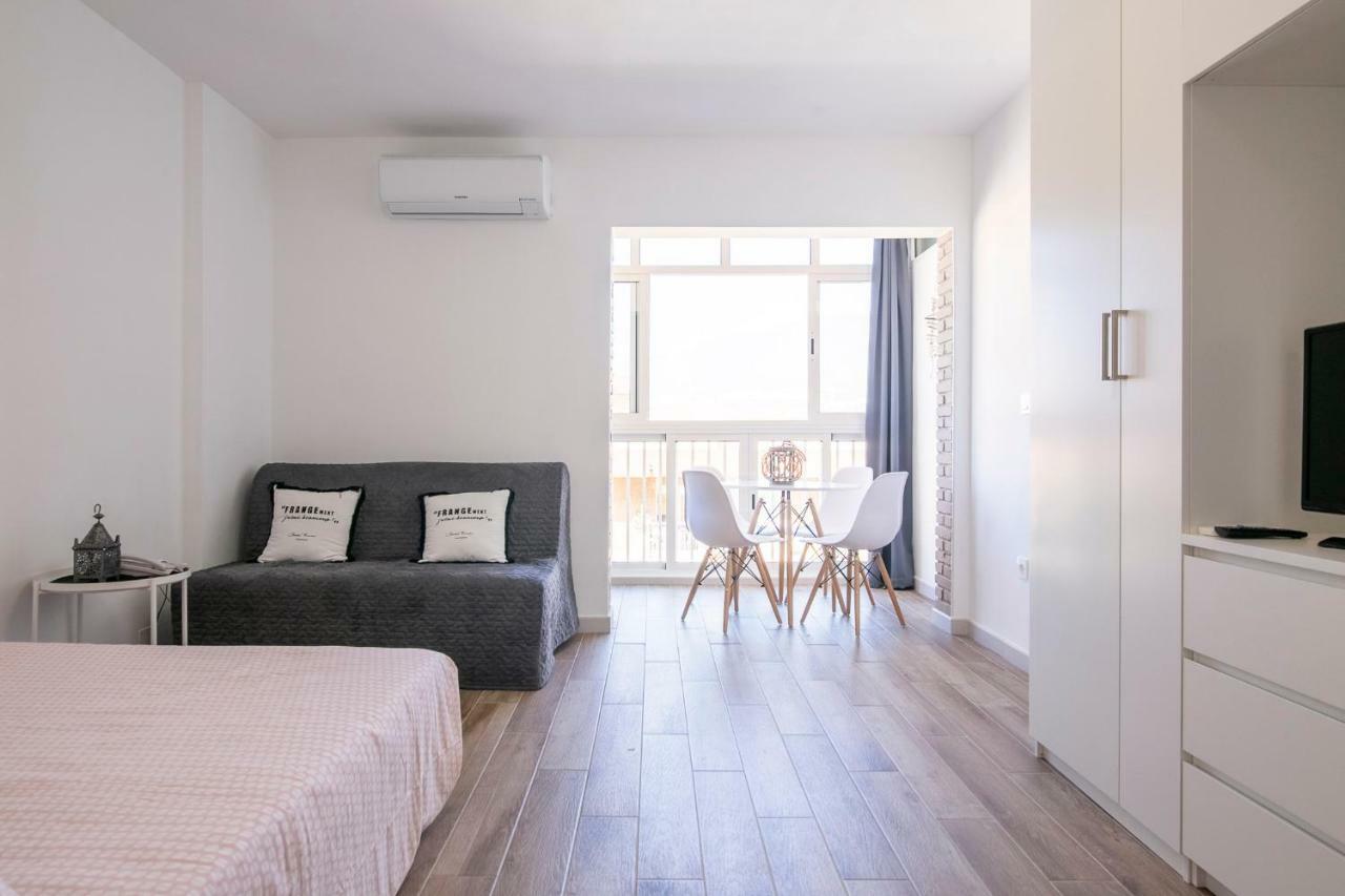 דירות Apartamento Benalmadena Agata מראה חיצוני תמונה